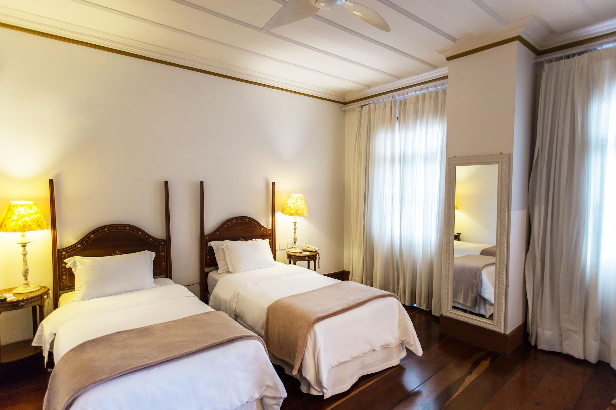 Hotel Solar Do Rosario Оро Прето Екстериор снимка A room at the hotel
