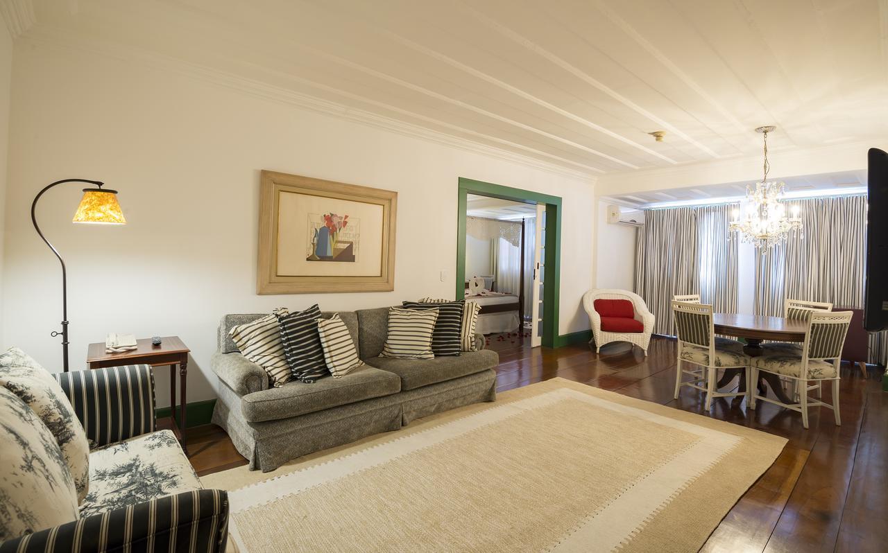 Hotel Solar Do Rosario Оро Прето Екстериор снимка A living room in a typical apartment