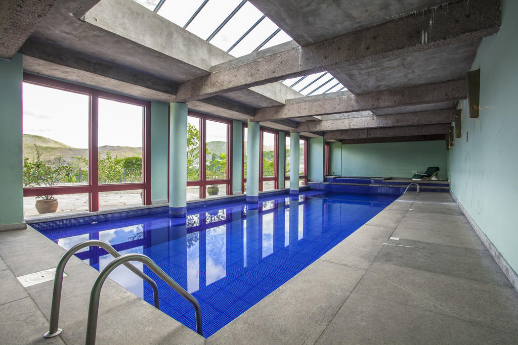Hotel Solar Do Rosario Оро Прето Екстериор снимка The swimming pool at the hotel
